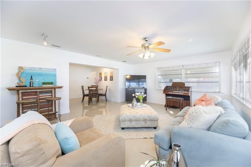 4584 San Antonio Ln - Photo 5 of 15