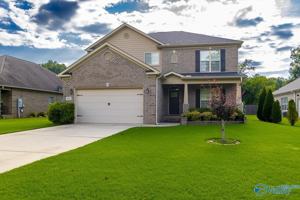featured image of 161 Huntsmen Ln