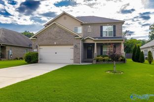 161 Huntsmen Ln - Photo 1 of 1