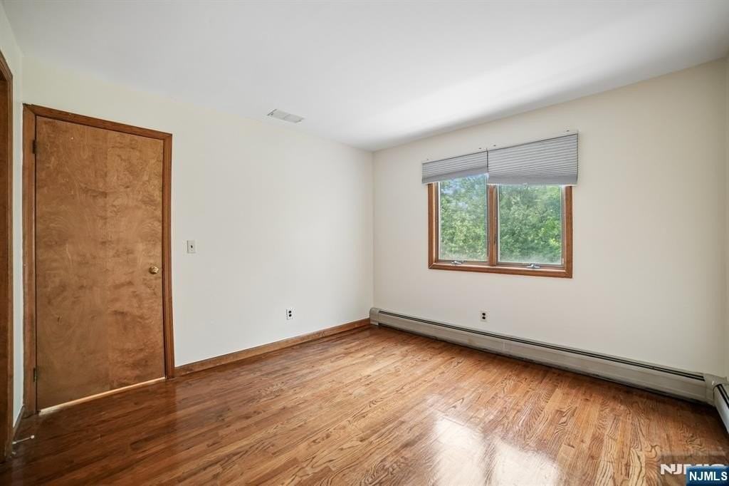1221 15th St - Photo 6 of 10