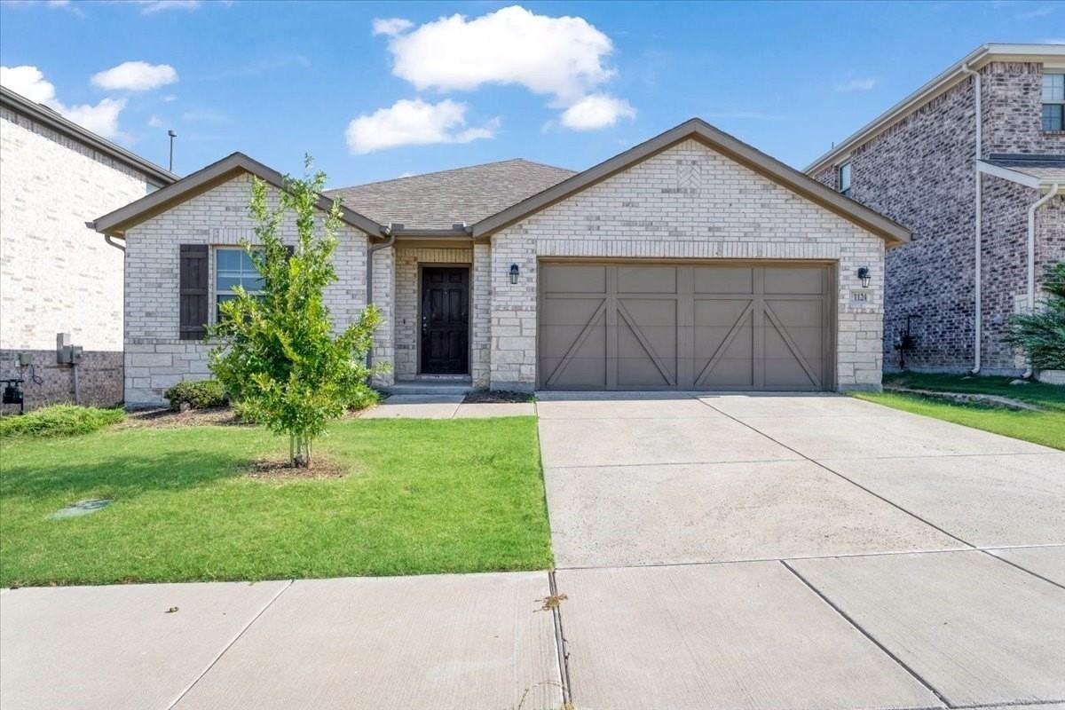 1124 Rountree Ct - Photo 2 of 36