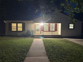 featured image of 932 Moss St