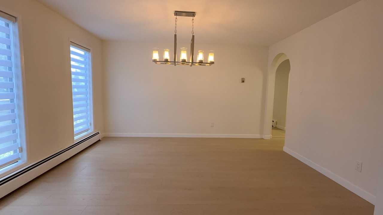 8711 Cullen Crescent - Photo 2 of 17
