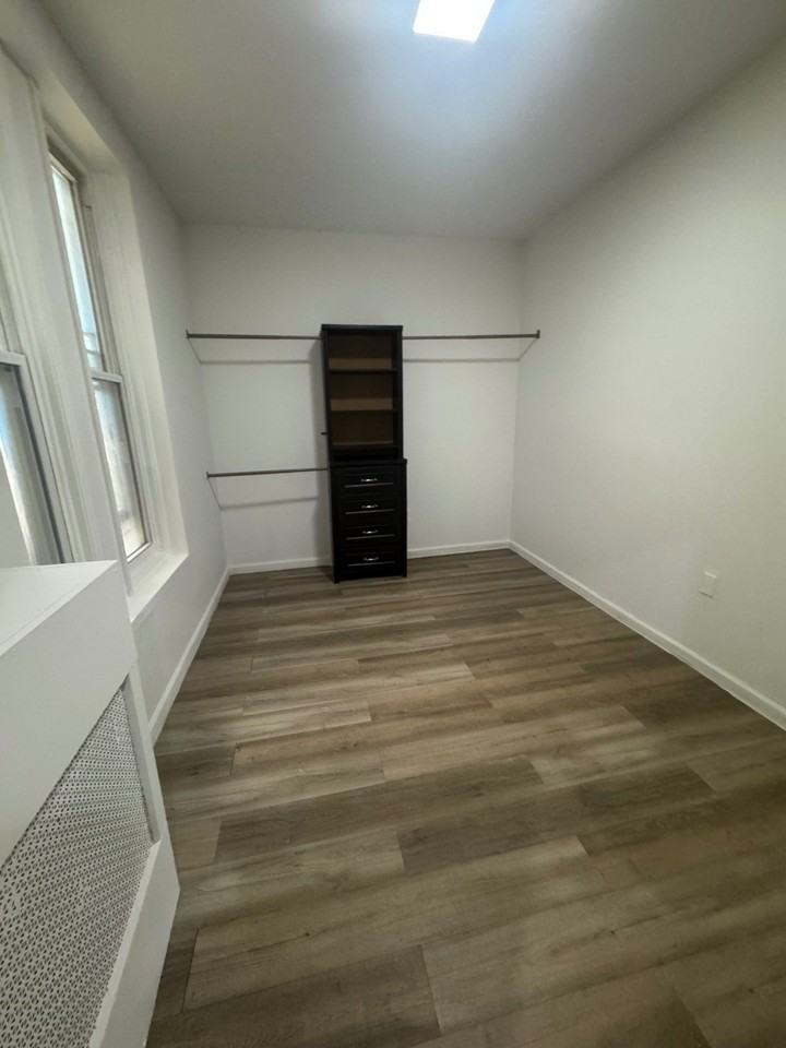 738 Kelly St #2 - Photo 6 of 9