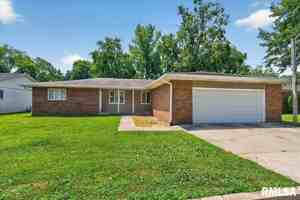 featured image of 8 Sundowner Ln #8