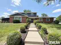 6891 N Fox Point Dr - Photo 1 of 1
