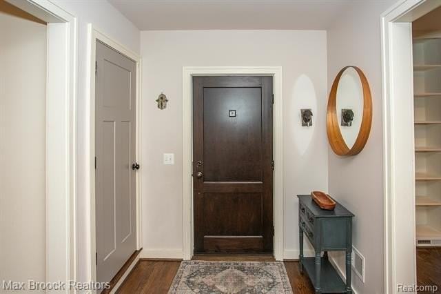 26387 Dundee Rd - Photo 4 of 50