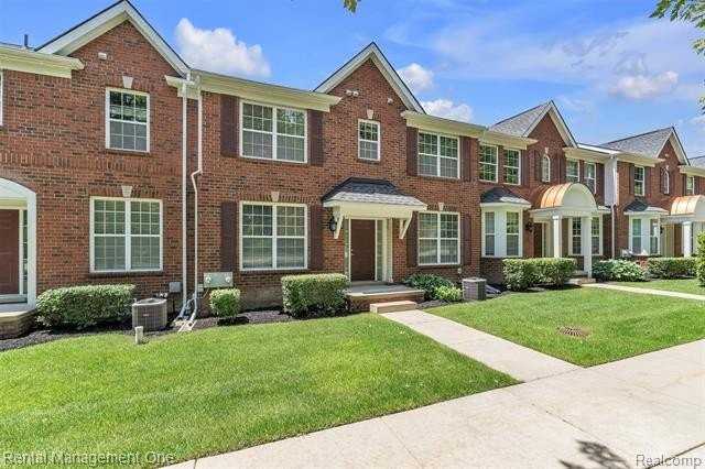 41590 Mitchell Rd - Photo 3 of 45