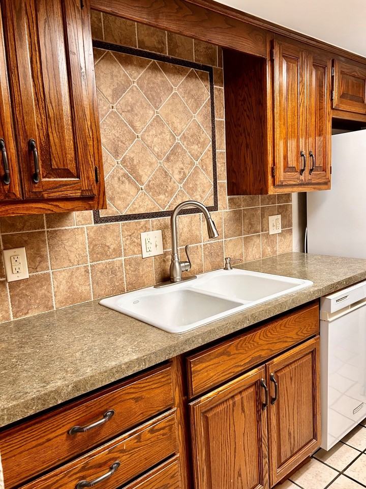 11902 Shady Trail Ln #1 - Photo 5 of 20