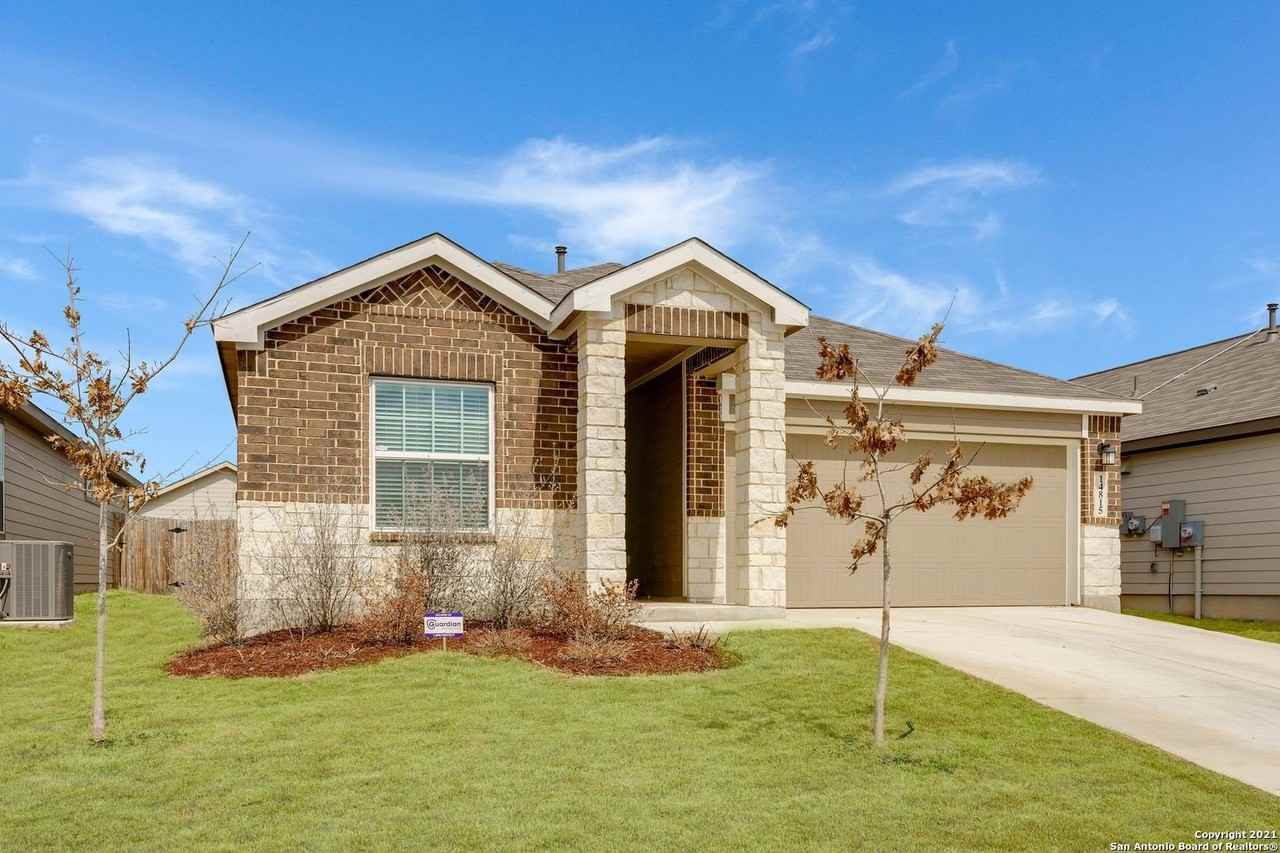 14815 Berkshire Way - Photo 3 of 25