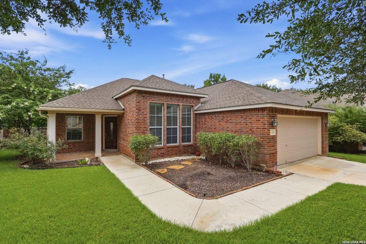 1222 Stetson Grn - Photo 2 of 38