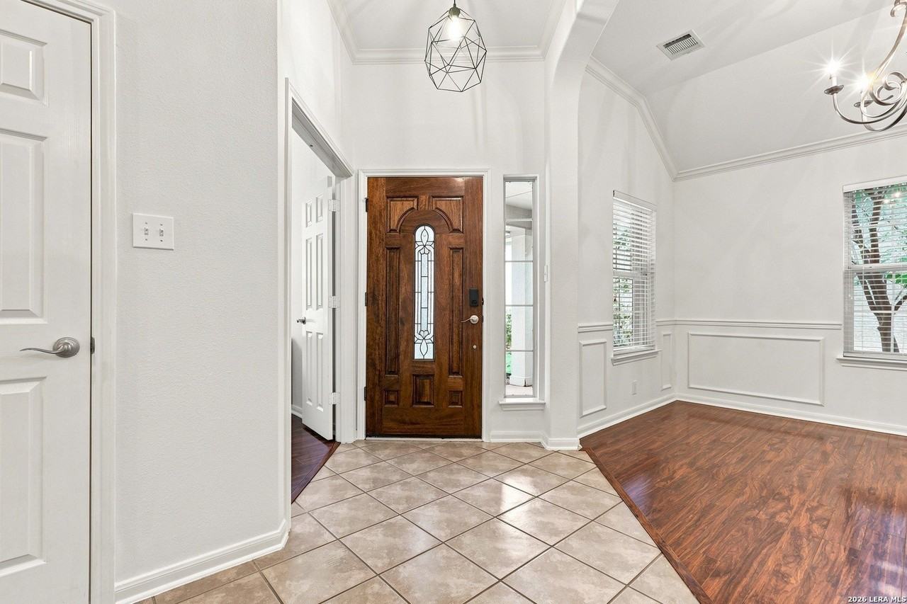 1222 Stetson Grn - Photo 3 of 38