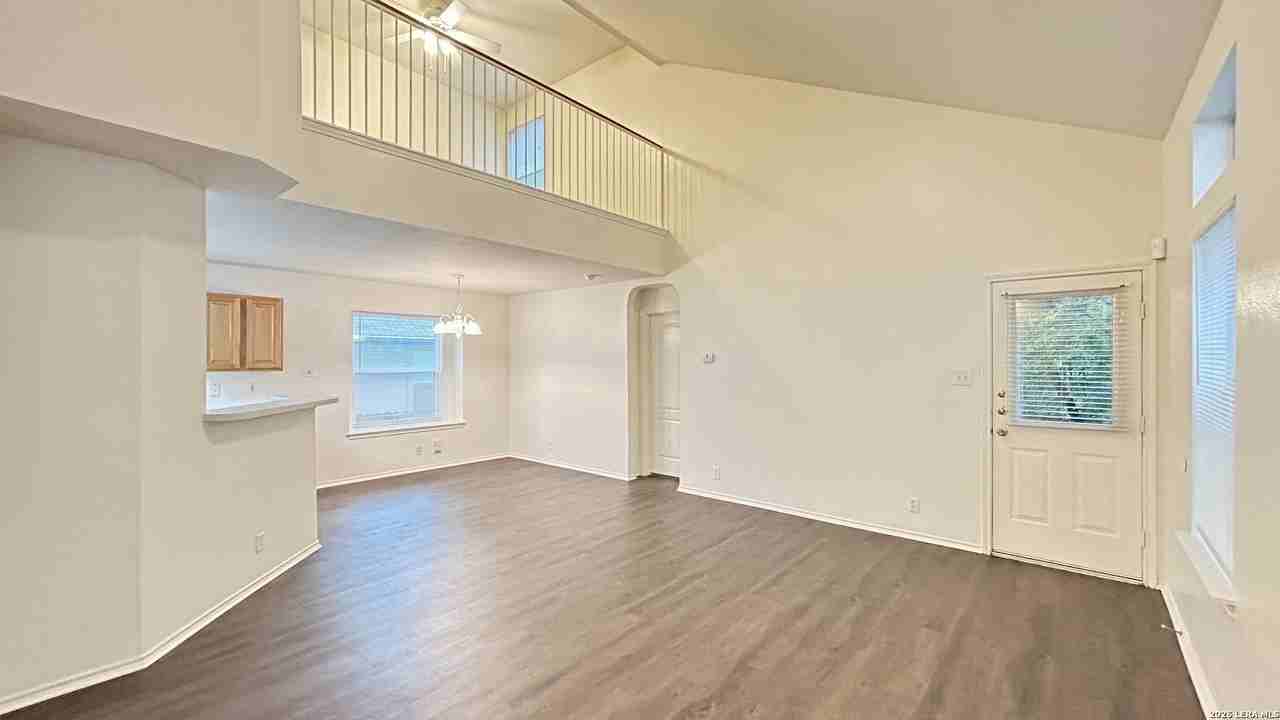 19 Coastal Ln - Photo 3 of 33