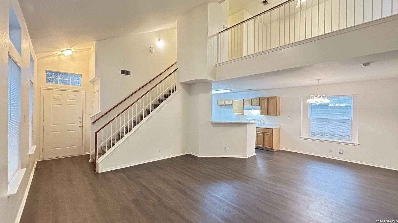 19 Coastal Ln - Photo 4 of 33
