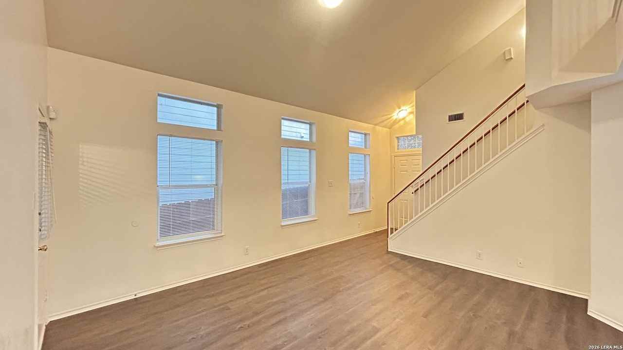 19 Coastal Ln - Photo 5 of 33