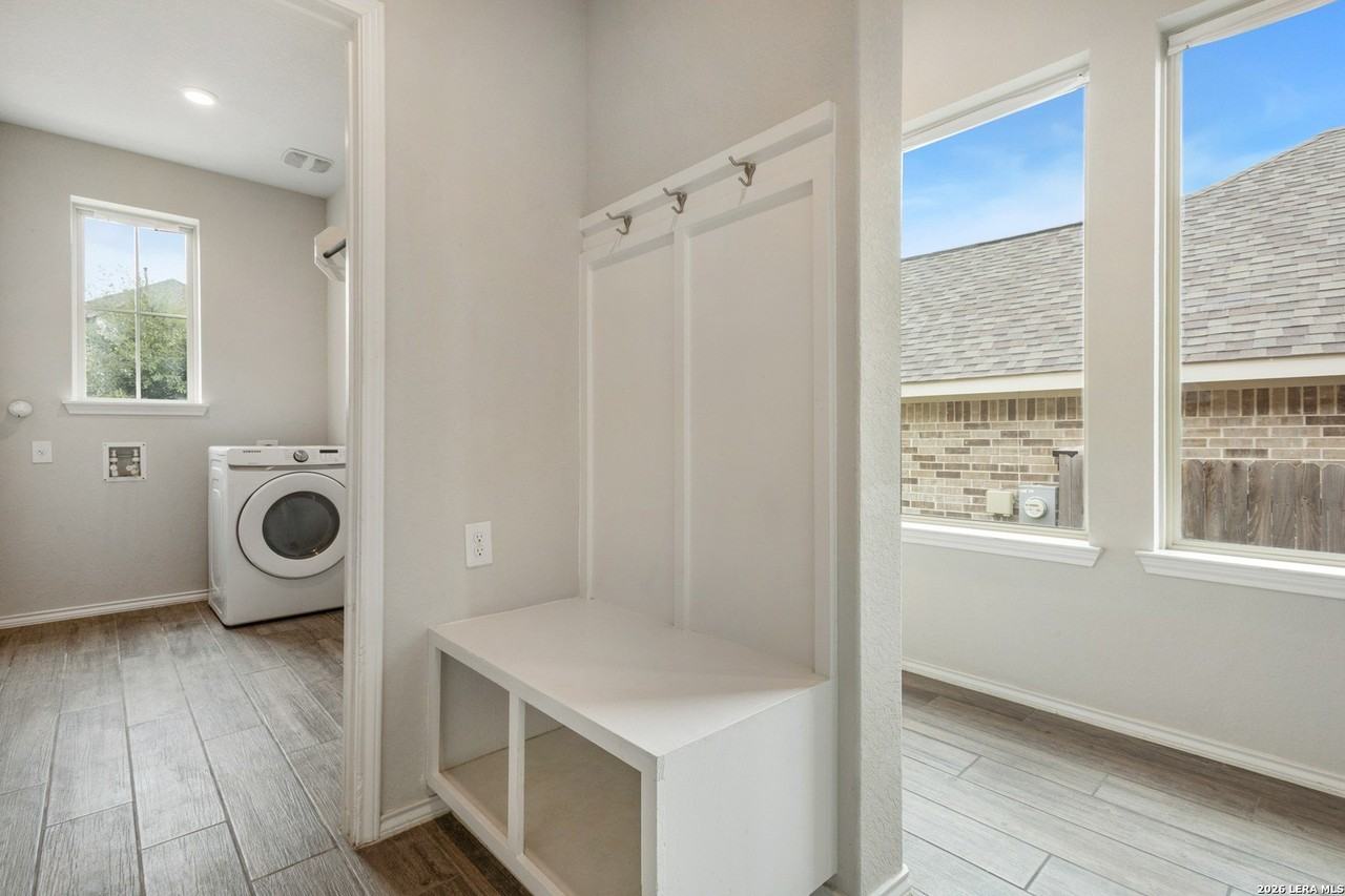 2630 River Pointe - Photo 4 of 24