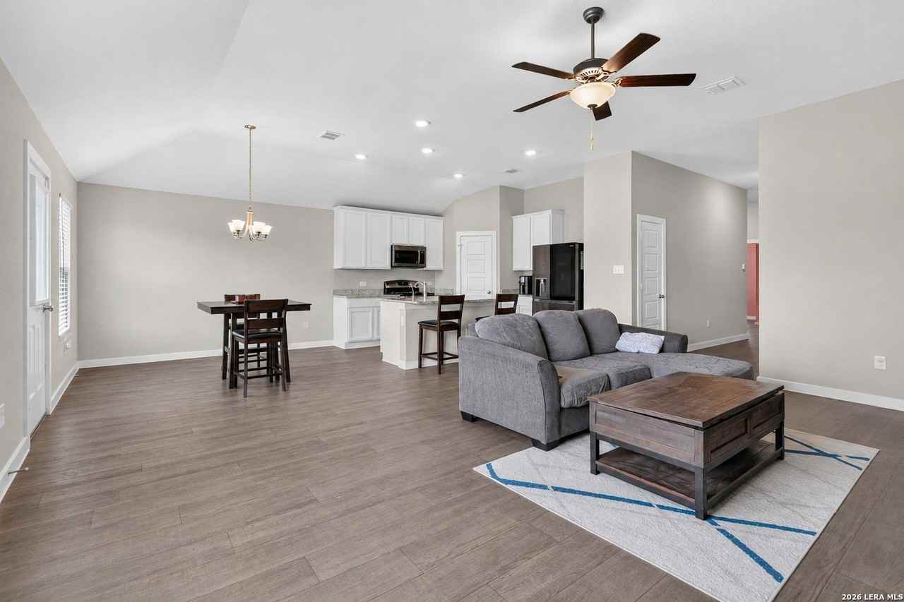 10746 Francisco Way - Photo 3 of 28