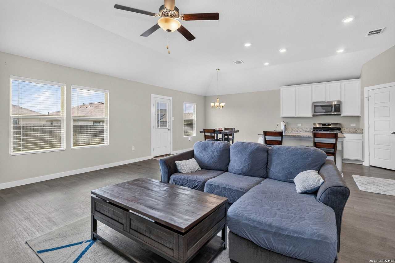 10746 Francisco Way - Photo 6 of 28