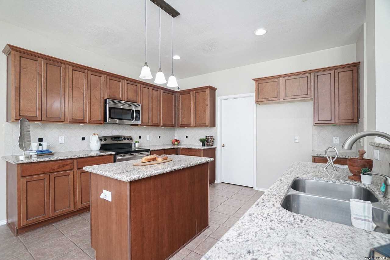 14004 Roslin Frst - Photo 6 of 25