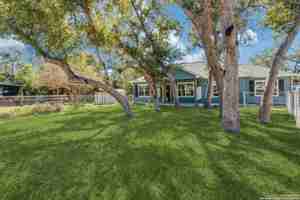featured image of 2336 Hornsby