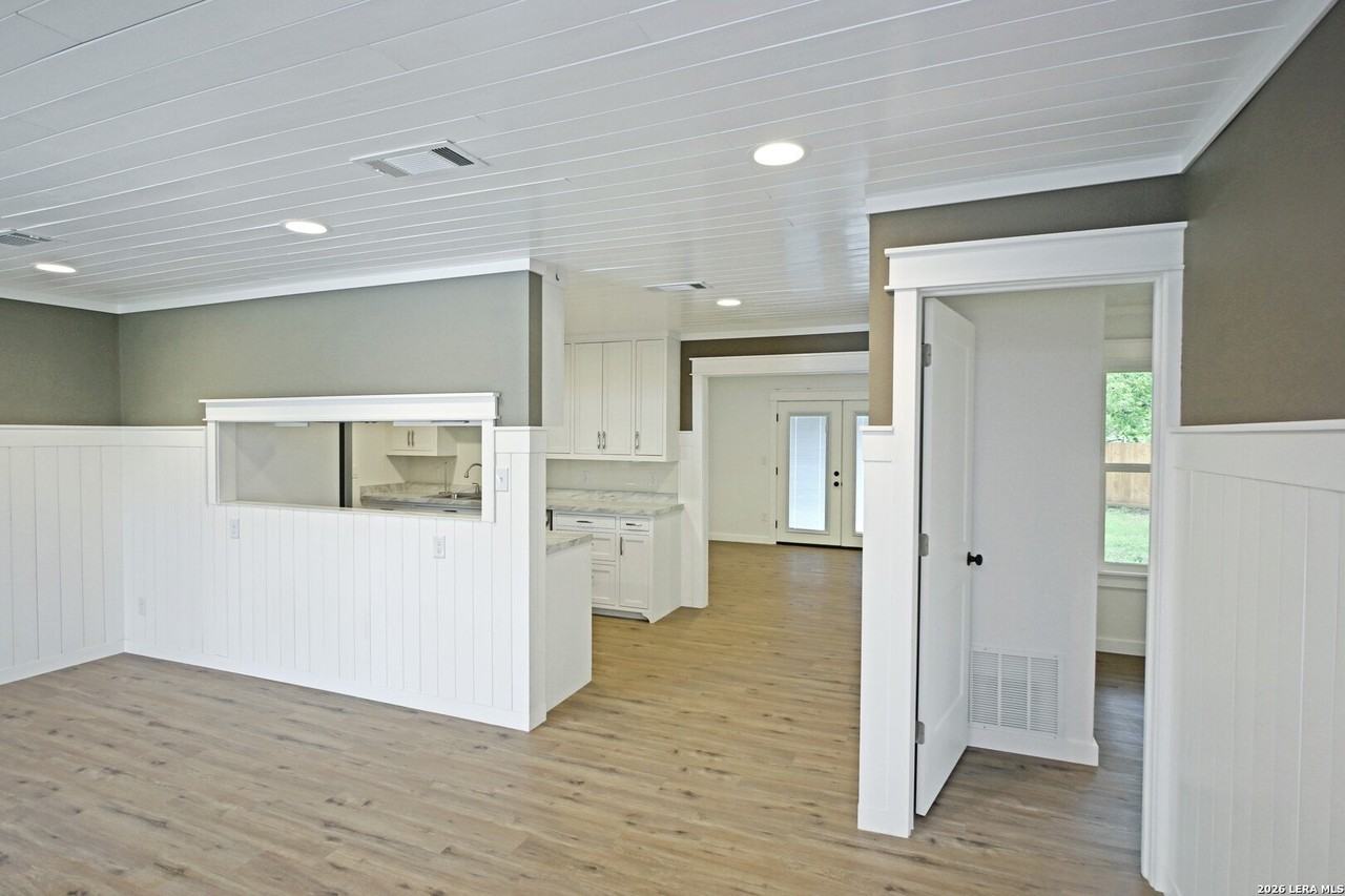 442 Rothe Loop - Photo 7 of 40