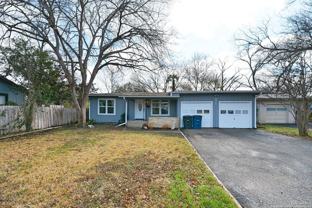 571 W Merriweather St - Photo 1 of 1