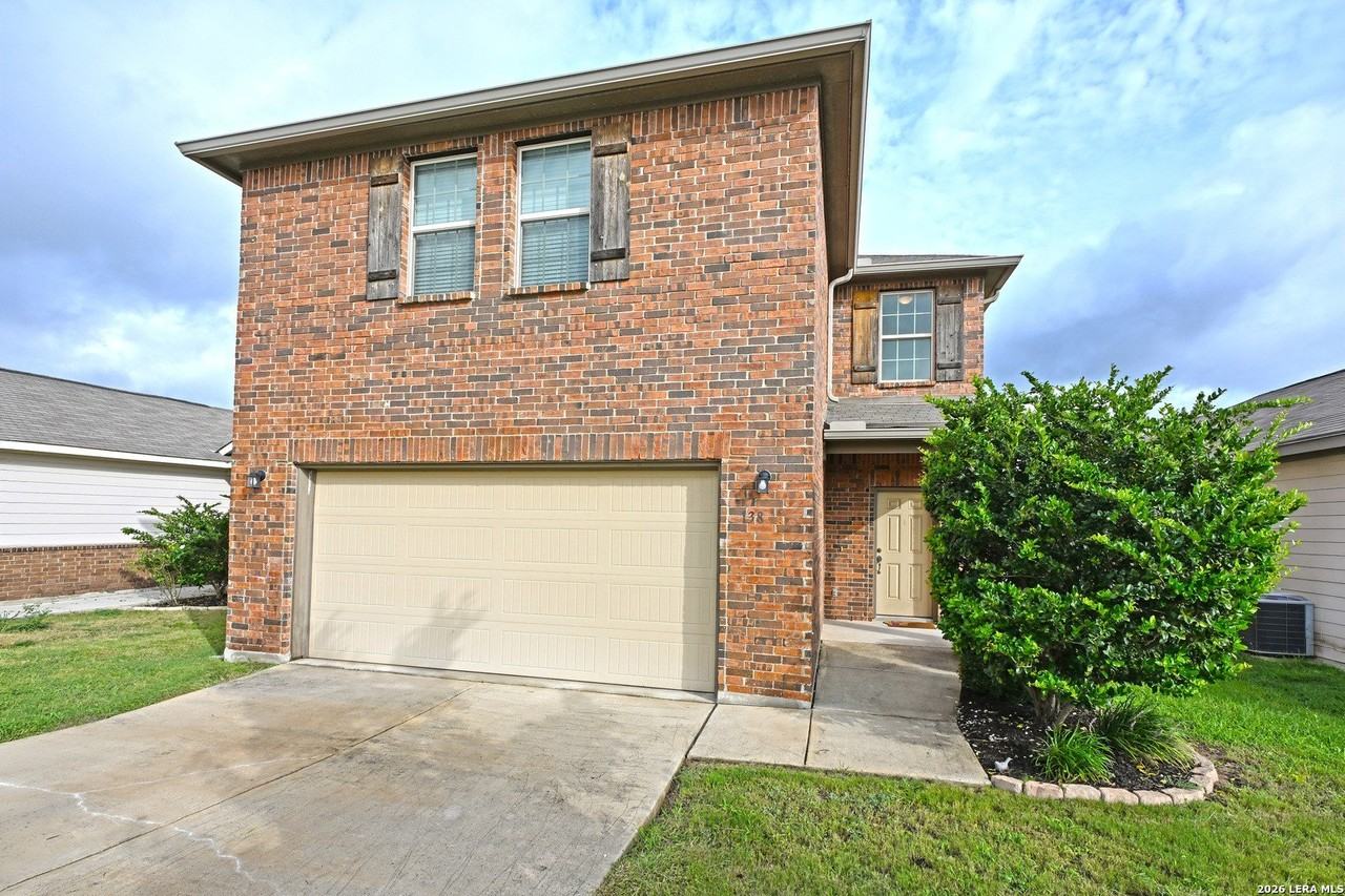 138 Buttercup Bnd - Photo 2 of 32