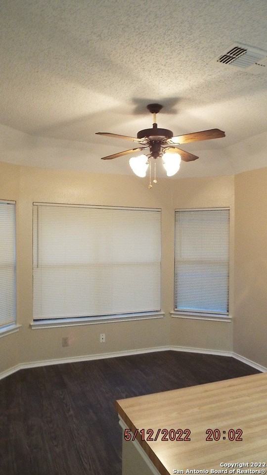 3422 Sunlit Grv - Photo 5 of 25