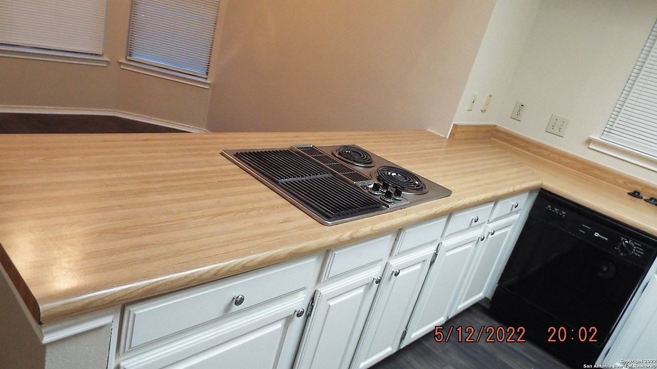3422 Sunlit Grv - Photo 6 of 25