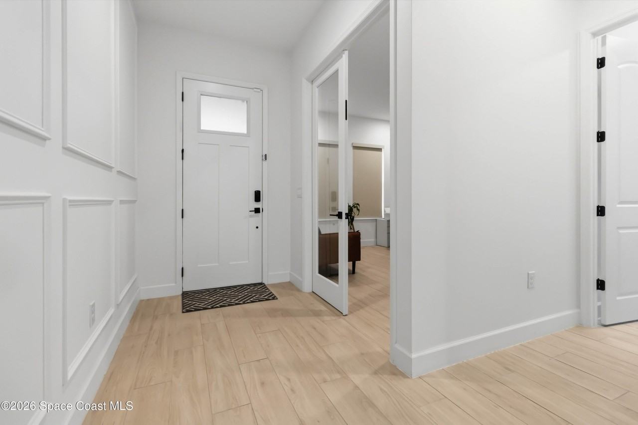 3256 Kamin Dr - Photo 3 of 32