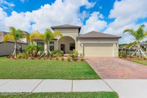 featured image of 3320 Watergrass St