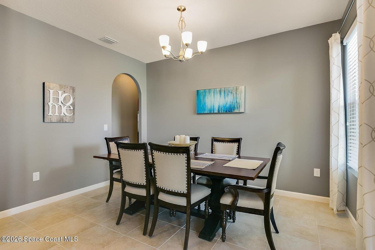 3320 Watergrass St - Photo 5 of 18