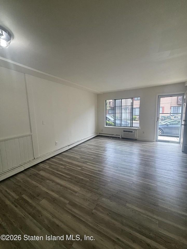 61 Daffodil Ln - Photo 2 of 7