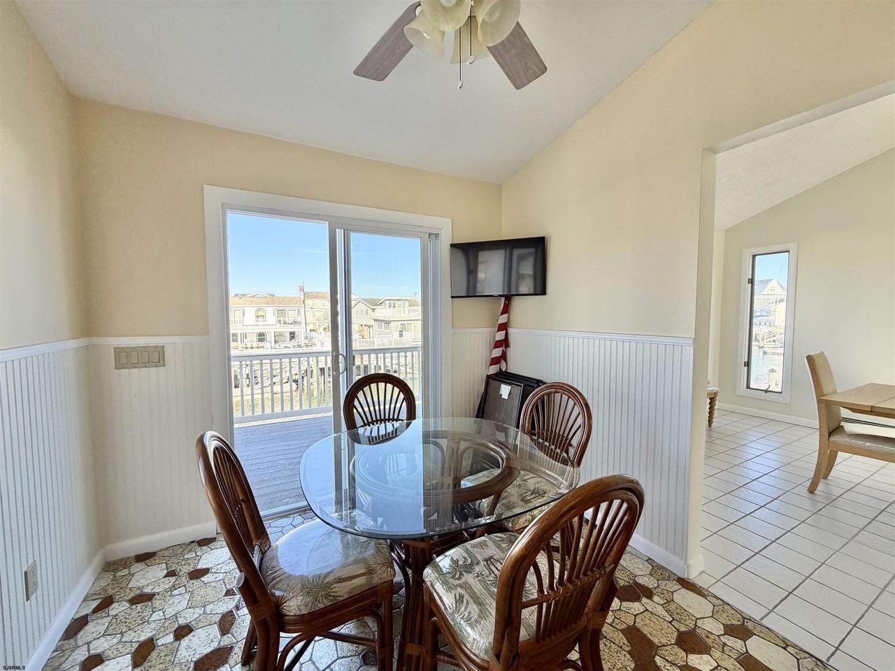31 Seaview Dr - Photo 6 of 46