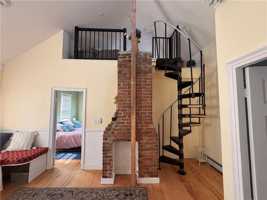 featured image of 25 Marsh St