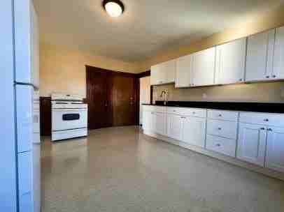 61 Rutland St #2R - Photo 2 of 10