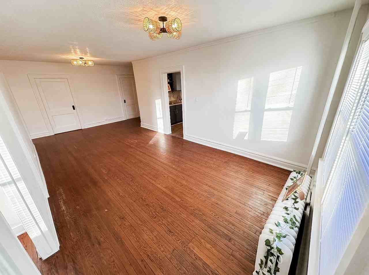 2600 Kingman Blvd #33 - Photo 4 of 15