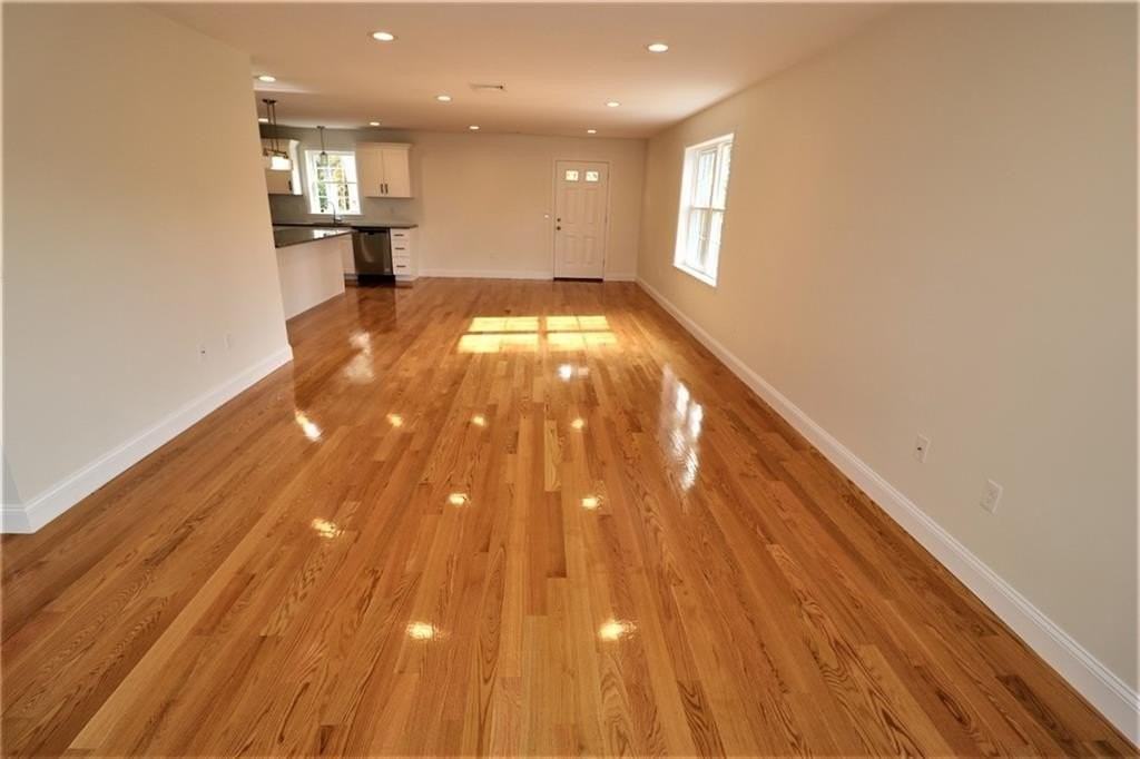 121 Hillcrest Ave - Photo 7 of 26