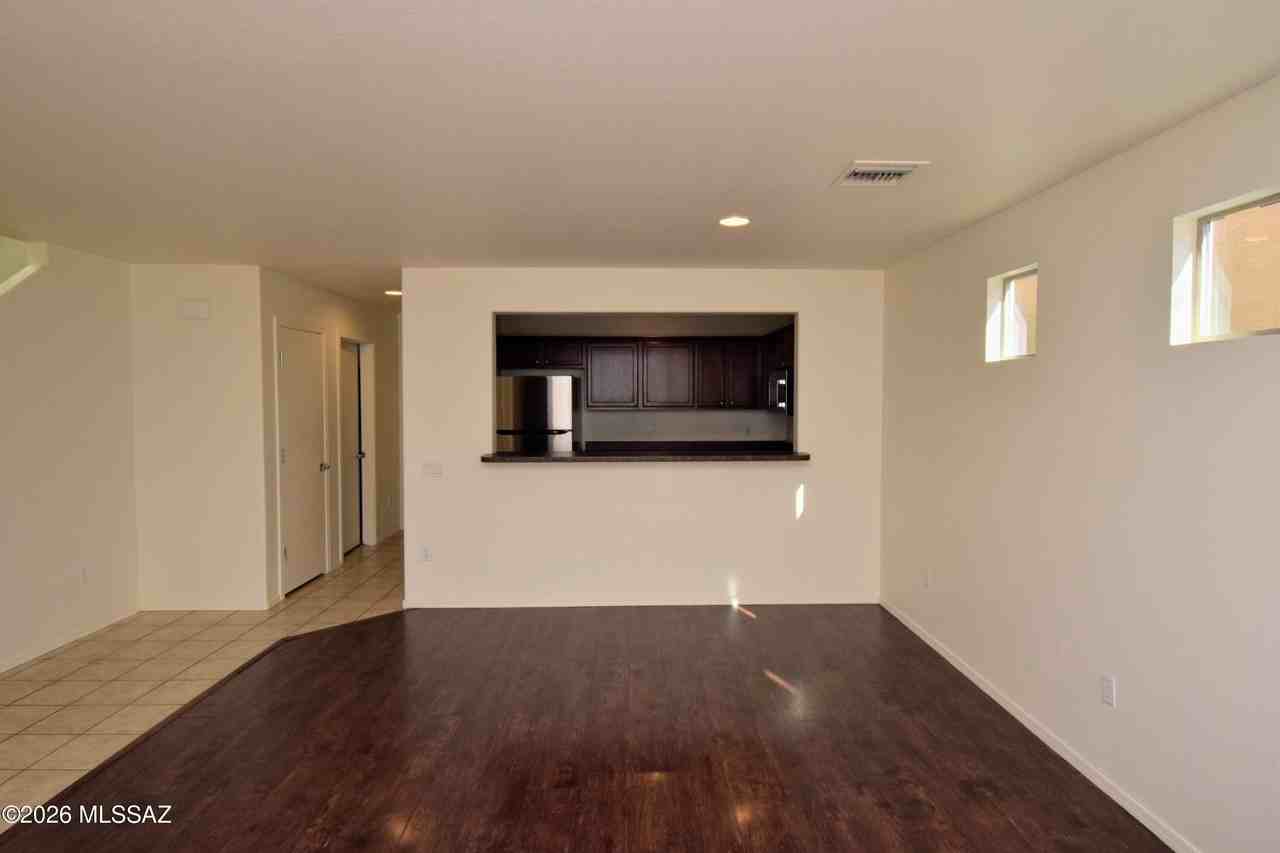 10610 E Pleasant Pasture Dr - Photo 6 of 26