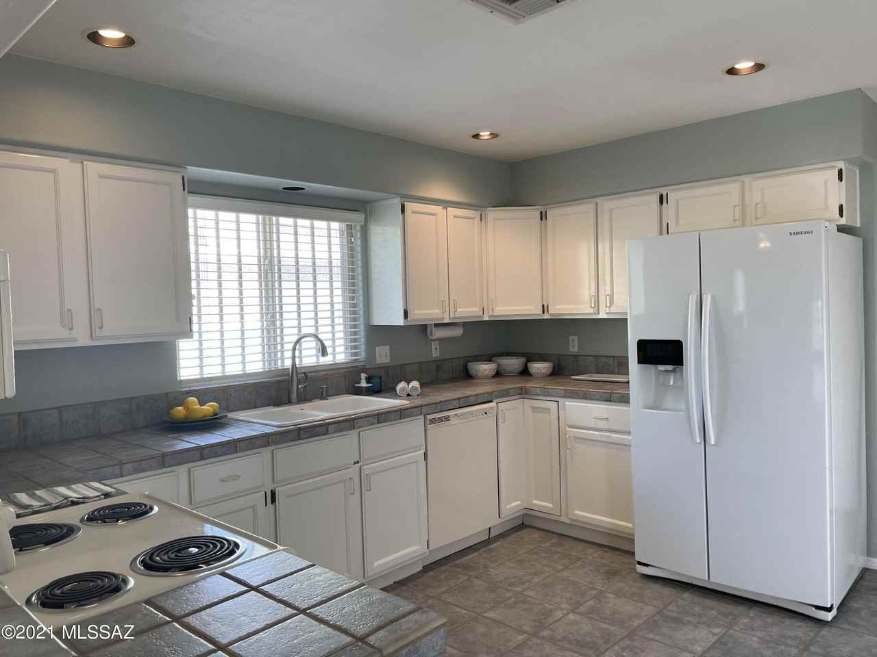 3911 N Vine Tree Pl - Photo 7 of 22
