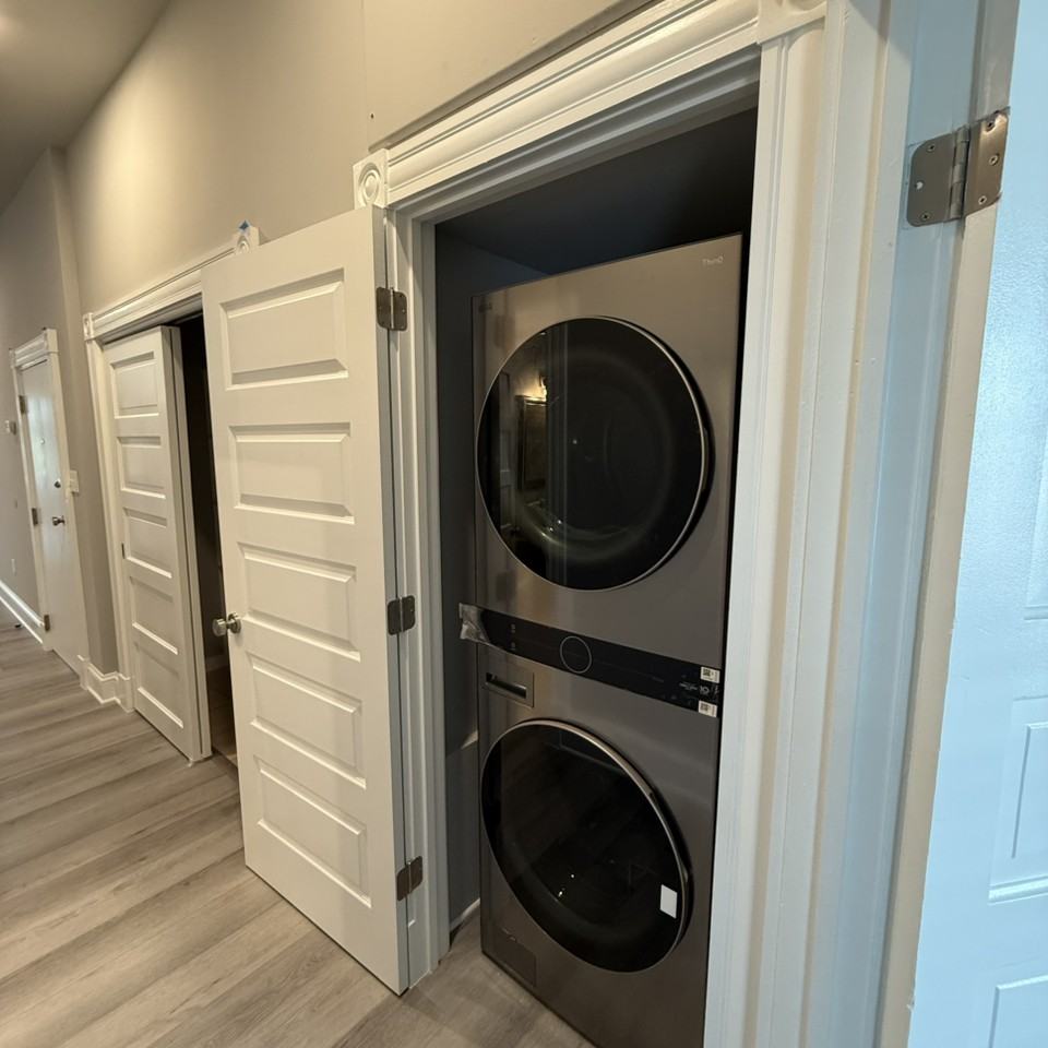 1324 W Main St - Photo 2 of 15