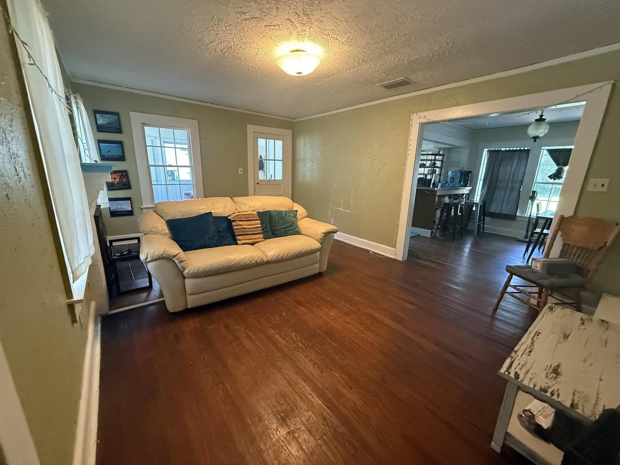 846 W Brevard St - Photo 6 of 12