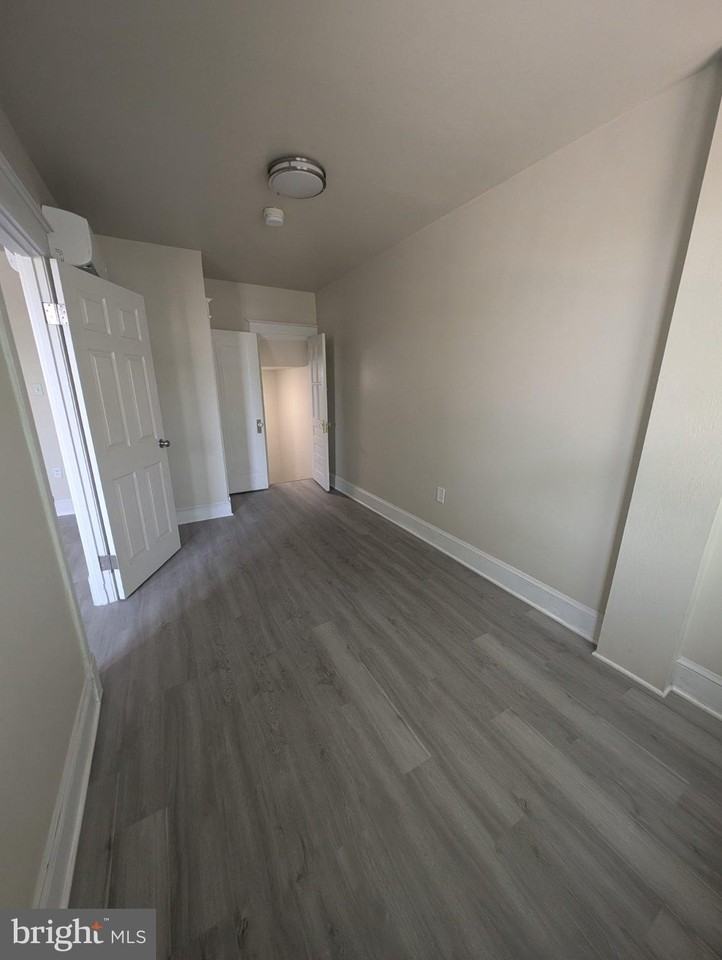 6210 Georgia Ave Nw #2 - Photo 4 of 9