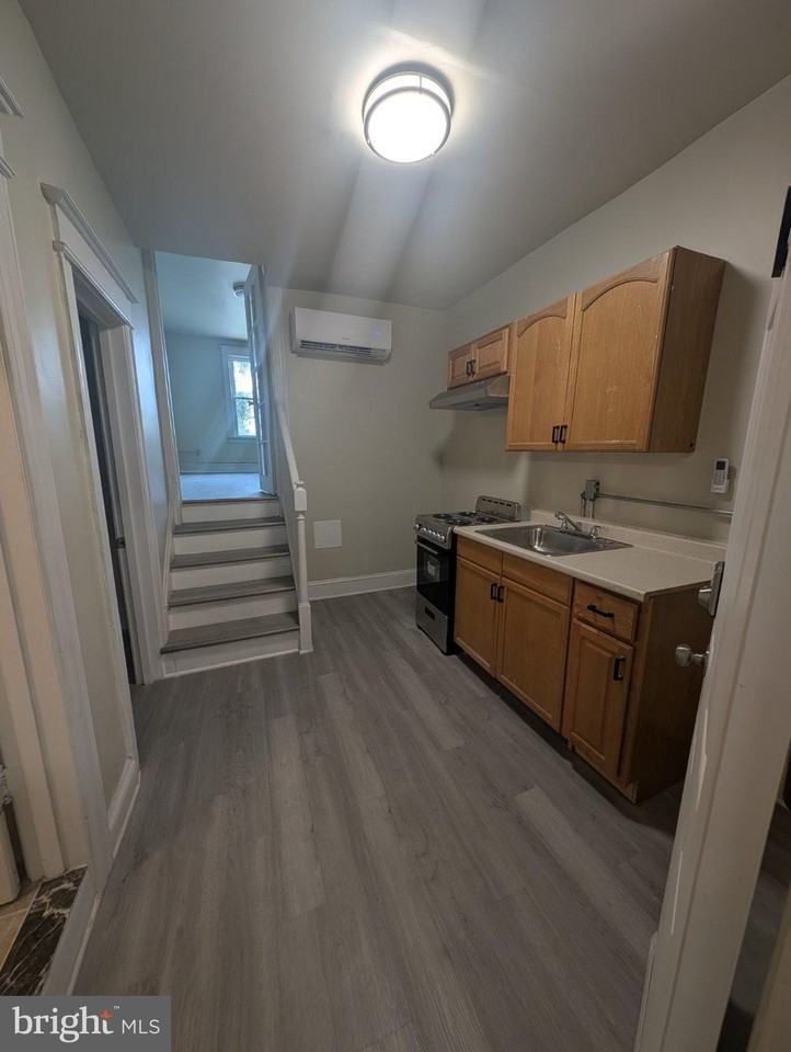 6210 Georgia Ave Nw #2 - Photo 6 of 9