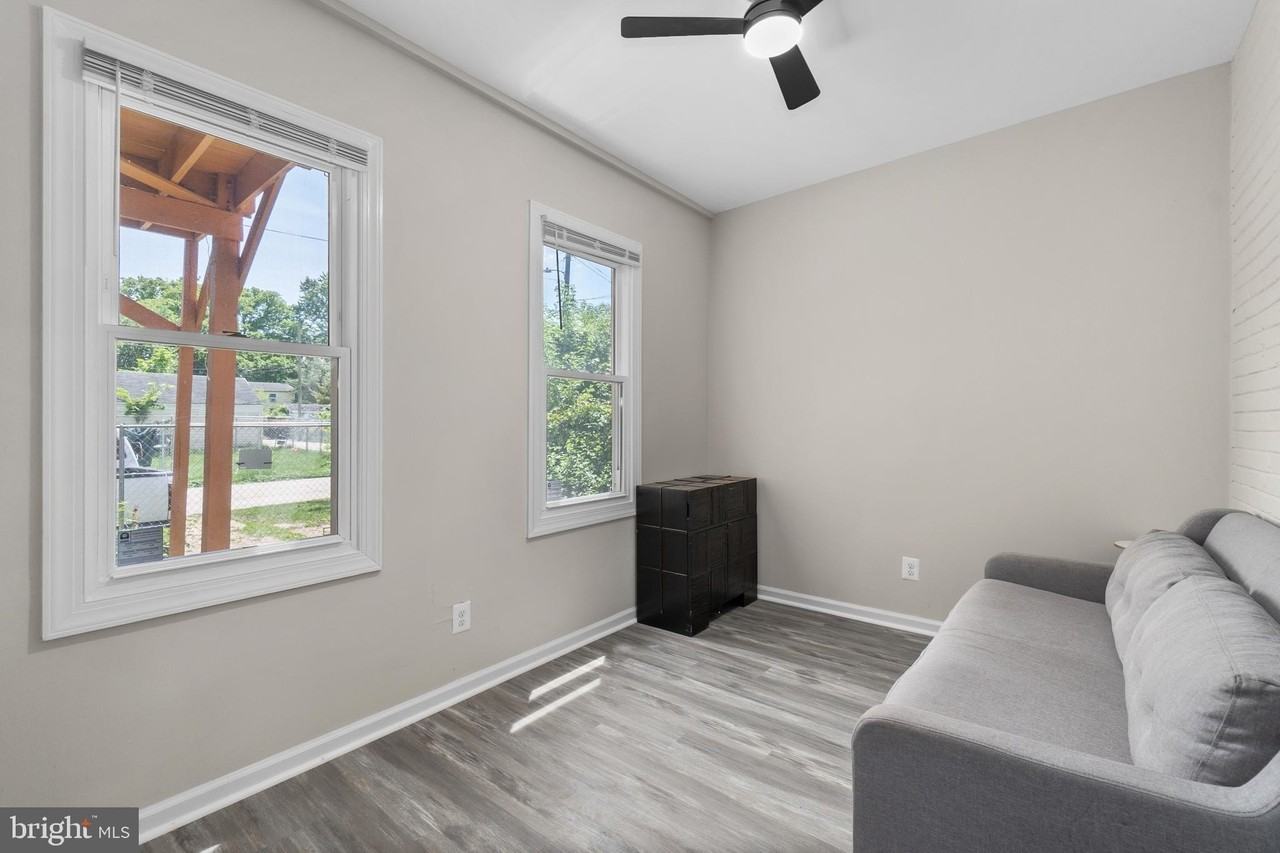 815 Malcolm X Ave Se #2 - Photo 4 of 22