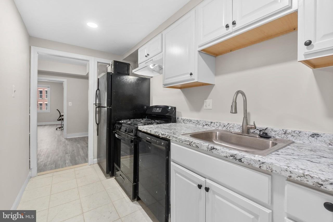 815 Malcolm X Ave Se #2 - Photo 5 of 22