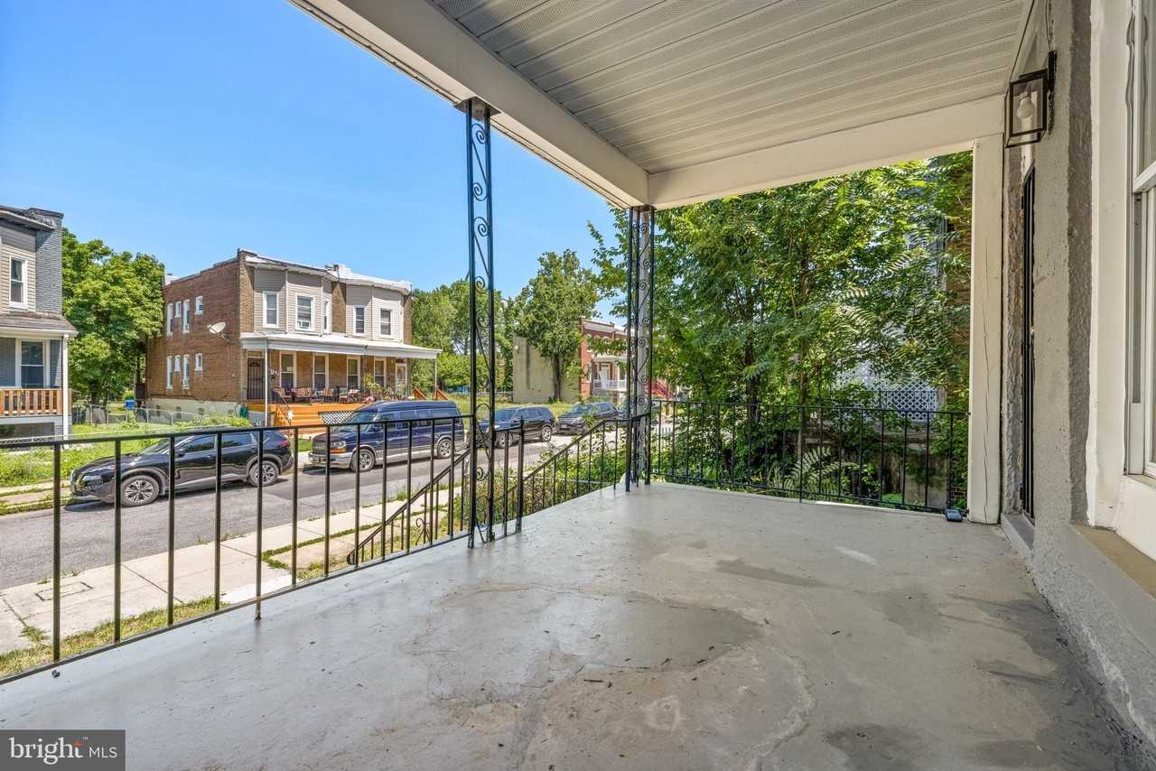 3331 Spaulding Ave - Photo 4 of 37