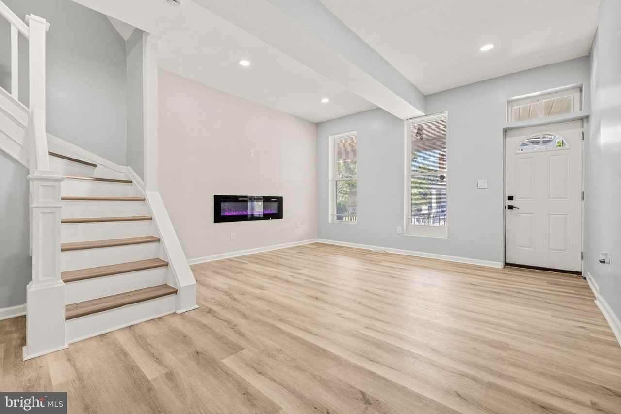 3331 Spaulding Ave - Photo 5 of 37