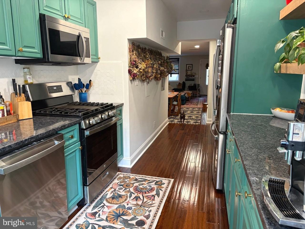 2220 Fleet St - Photo 5 of 15