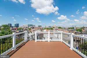 featured image of 414 S Wolfe St
